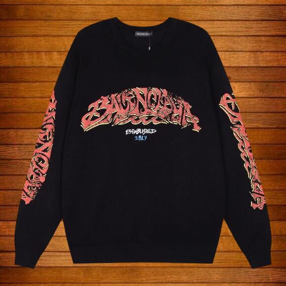 Balenciaga Men's Sweatshirt in Black
